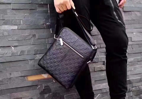 スーパーコピーブランドバッグ内部構造